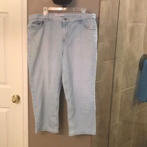 Tommy Hilfiger denim capris